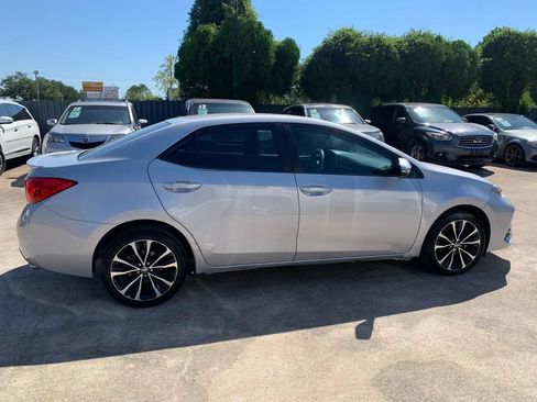 Used 2019 Toyota Corolla SE FWD image 8