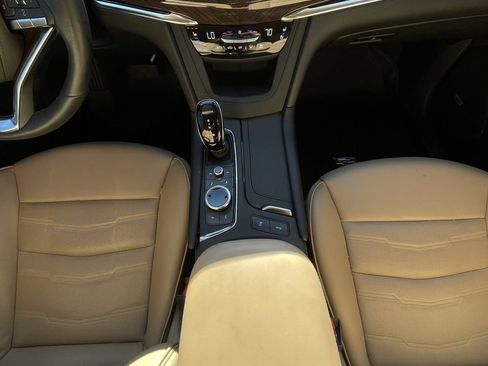 Used 2024 Cadillac XT6 Premium Luxury w/ Platinum Package image 18