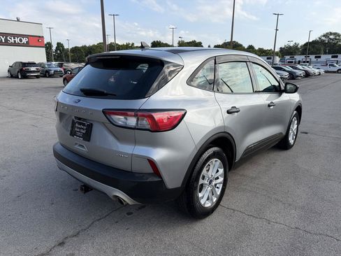 Used 2022 Ford Escape S AWD/4WD image 3