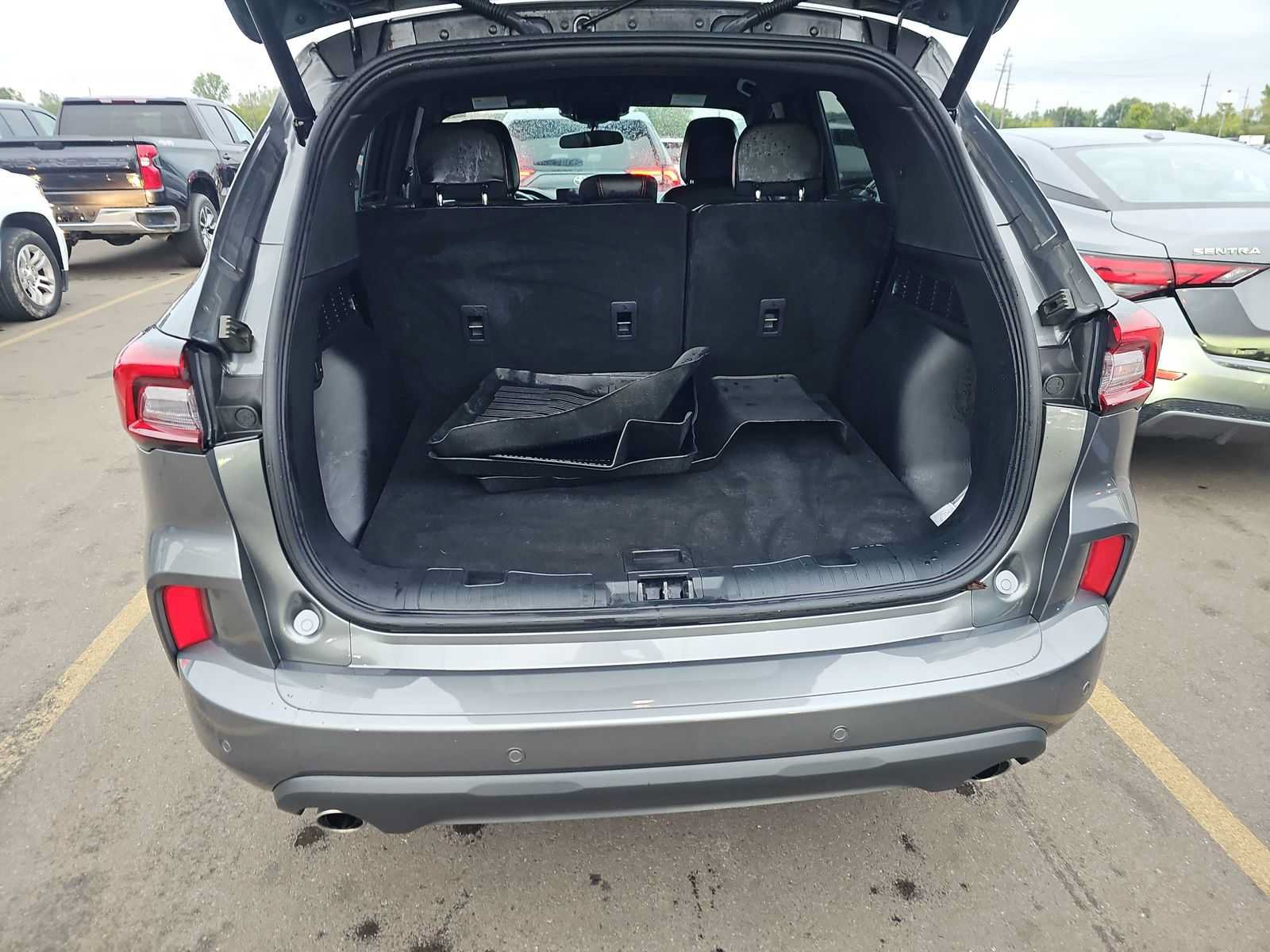 Used 2024 Ford Escape ST-Line w/ Tech Pack #1 AWD/4WD image 16