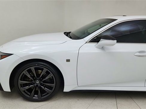 Used 2025 Lexus IS 350 F Sport image 9