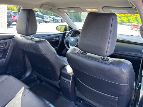 Used 2017 Toyota Corolla SE w/ Carpet Mat Package (TMS) FWD image 29