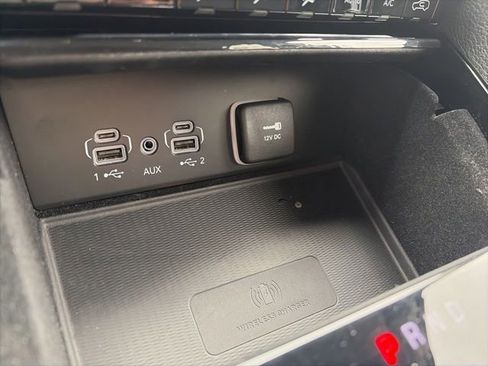 Used 2022 Jeep Grand Cherokee L Laredo w/ Luxury Tech Group I AWD/4WD image 20