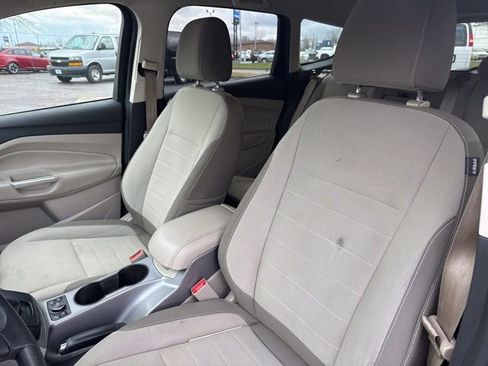 Used 2016 Ford Escape SE w/ Equipment Group 201A image 10