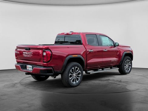 New 2026 GMC Canyon Denali AWD/4WD image 9