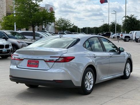 Used 2026 Toyota Camry LE FWD image 4