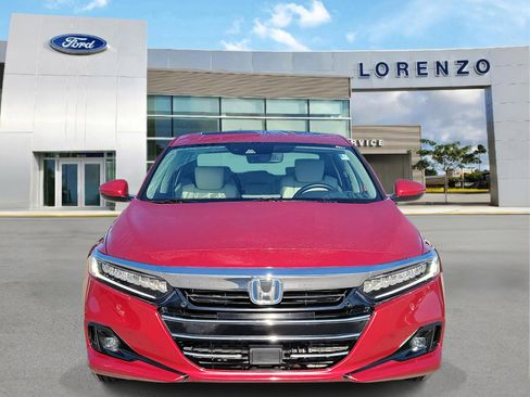 Used 2022 Honda Accord Touring image 2