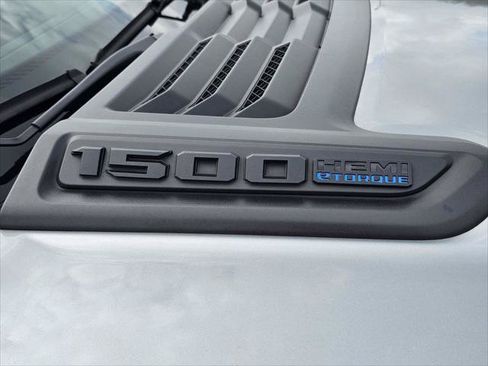 Certified 2022 RAM 1500 Laramie RWD image 7