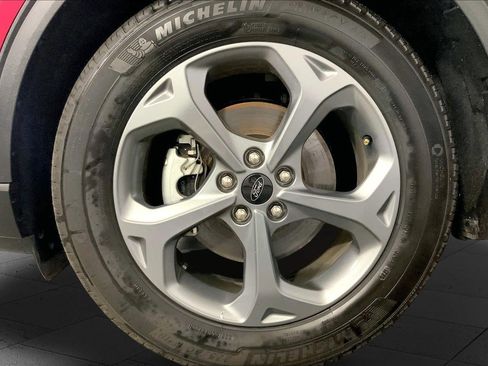 Used 2025 Ford Escape ST-Line FWD image 9