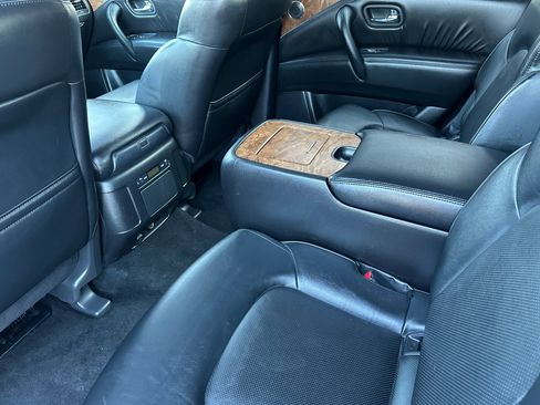 Used 2023 Nissan Armada SL w/ Captain's Chairs Package image 15