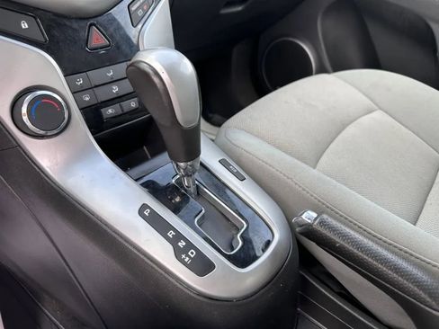 Used 2014 Chevrolet Cruze LT w/ All-Star Edition FWD image 13