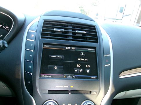 Used 2015 Lincoln MKC AWD w/ Equipment Group 101A Select image 24