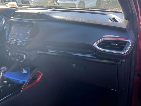 Used 2023 Chevrolet TrailBlazer RS w/ Sun and Liftgate Package image 13