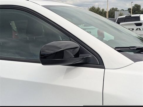 New 2026 Jeep Compass Latitude image 12