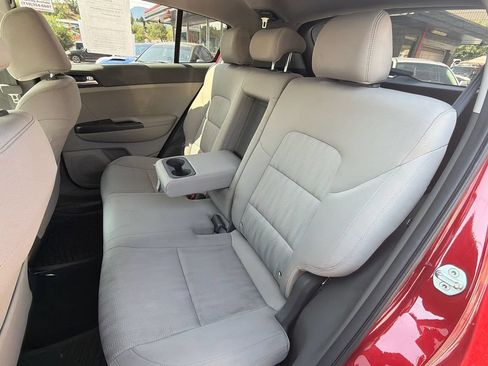 Used 2017 Kia Sportage LX AWD/4WD image 10
