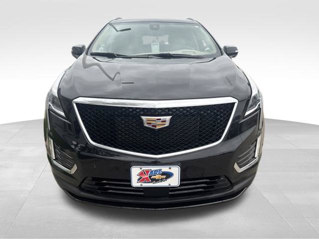 Used 2021 Cadillac XT5 Sportv w/ Platinum Package AWD/4WD image 3