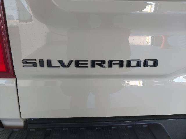 New 2026 Chevrolet Silverado 1500 RST w/ Dark Appearance Package AWD/4WD image 32