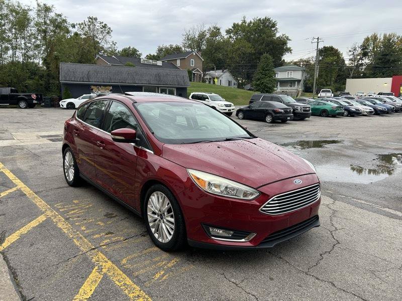 Used 2017 Ford Focus Titanium FWD image 2