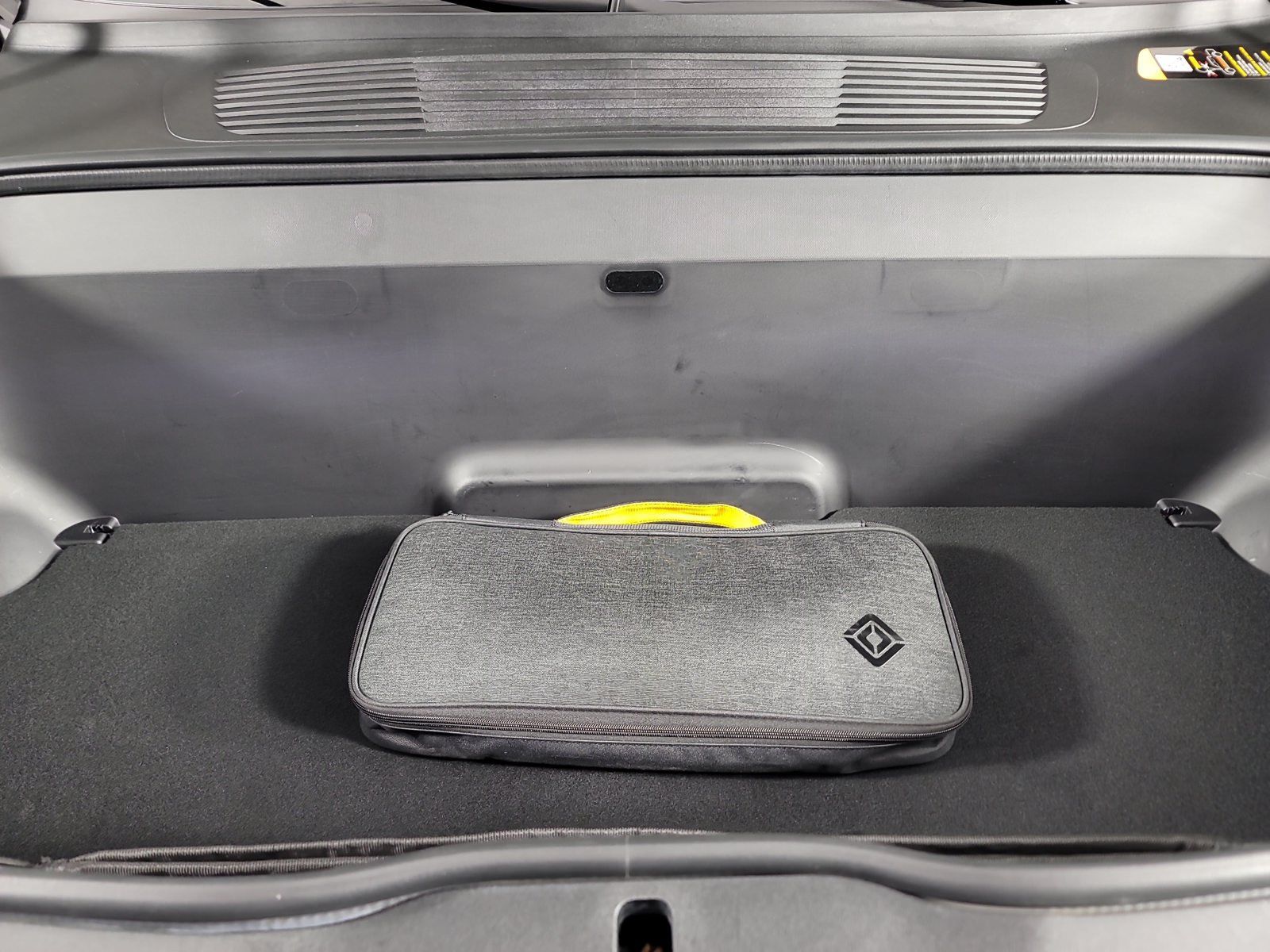 Used 2022 Rivian R1T Adventure AWD/4WD image 14