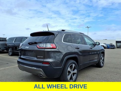 Used 2019 Jeep Cherokee Limited image 4