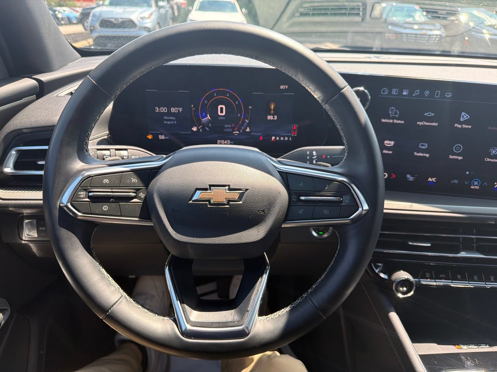Used 2025 Chevrolet Traverse LT w/ LPO, Floor Liner Package FWD image 13
