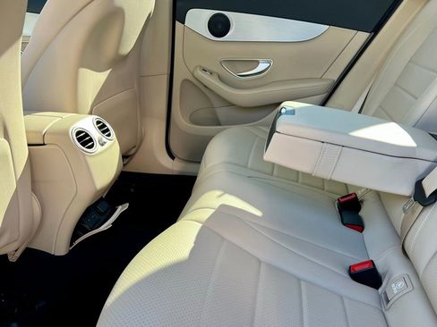 Certified 2022 Mercedes-Benz GLC 300 GLC 300 image 17