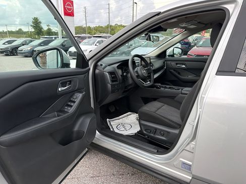 Certified 2024 Nissan Rogue SV AWD/4WD image 34