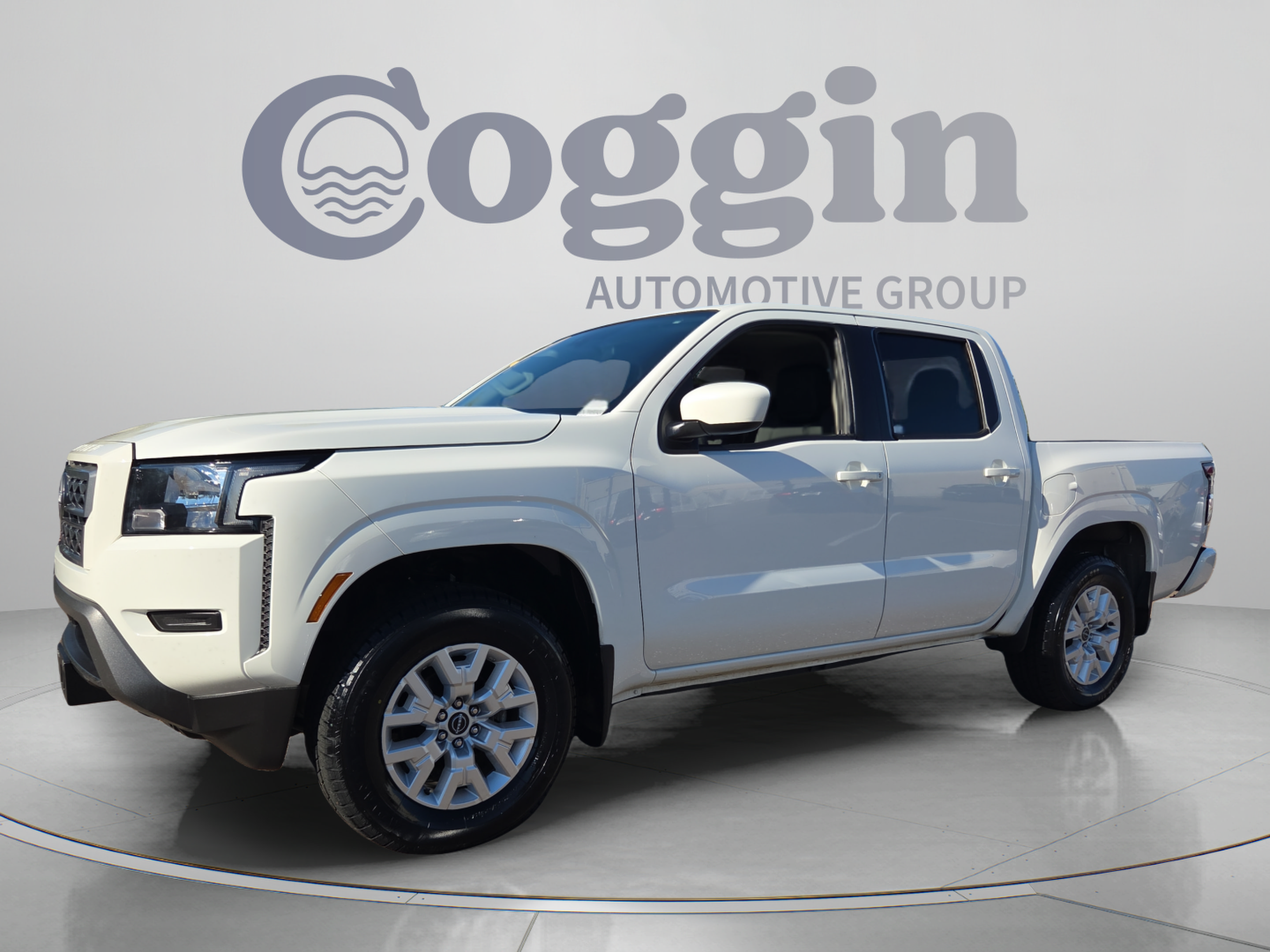 Used 2022 Nissan Frontier SV AWD/4WD image 1
