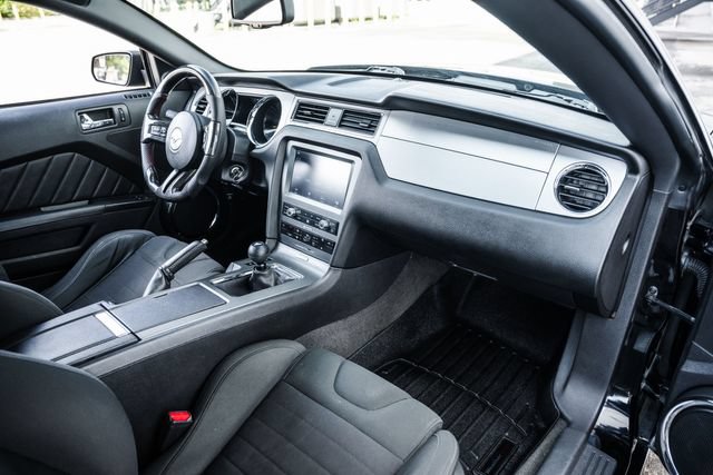 Used 2014 Ford Mustang GT Premium w/ Comfort Package RWD image 15