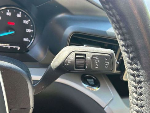 Used 2023 Ford Explorer XLT AWD/4WD image 24