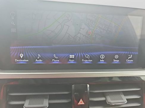 Used 2022 Lexus GX 460 Premium w/ Accessory Package AWD/4WD image 19