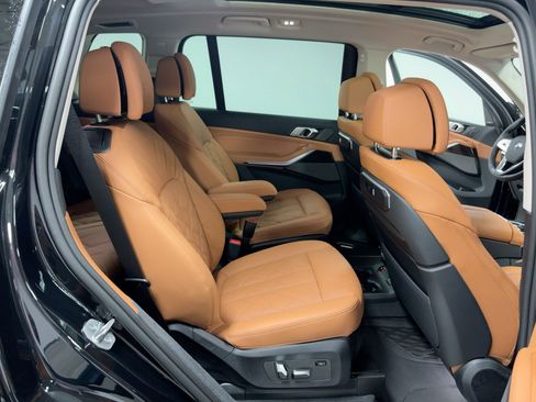 New 2026 BMW X7 xDrive40i w/ Premium Package image 30