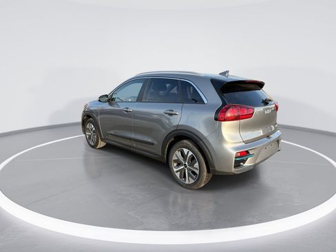 Used 2022 Kia Niro EX w/ Cold Weather Package image 6