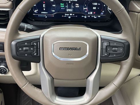 Certified 2024 GMC Yukon Denali AWD/4WD image 17