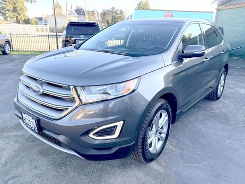 Used 2017 Ford Edge SEL w/ Equipment Group 201A image 3