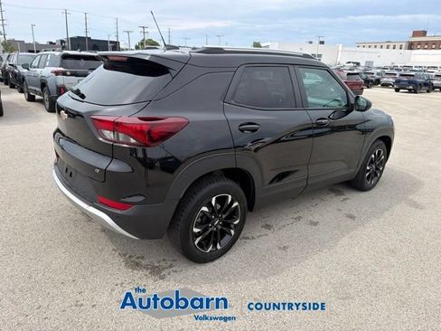 Used 2021 Chevrolet TrailBlazer LT w/ Sun and Liftgate Package FWD image 6