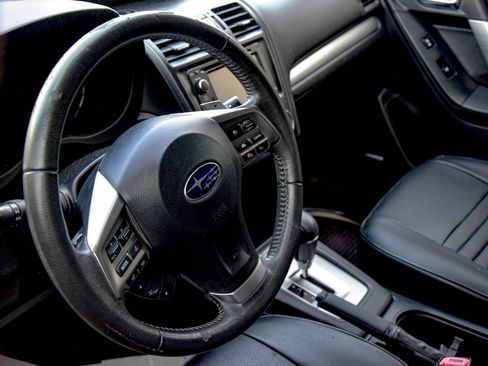Used 2014 Subaru Forester 2.0XT Touring AWD/4WD image 11