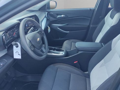 New 2026 Chevrolet Trax LS image 17