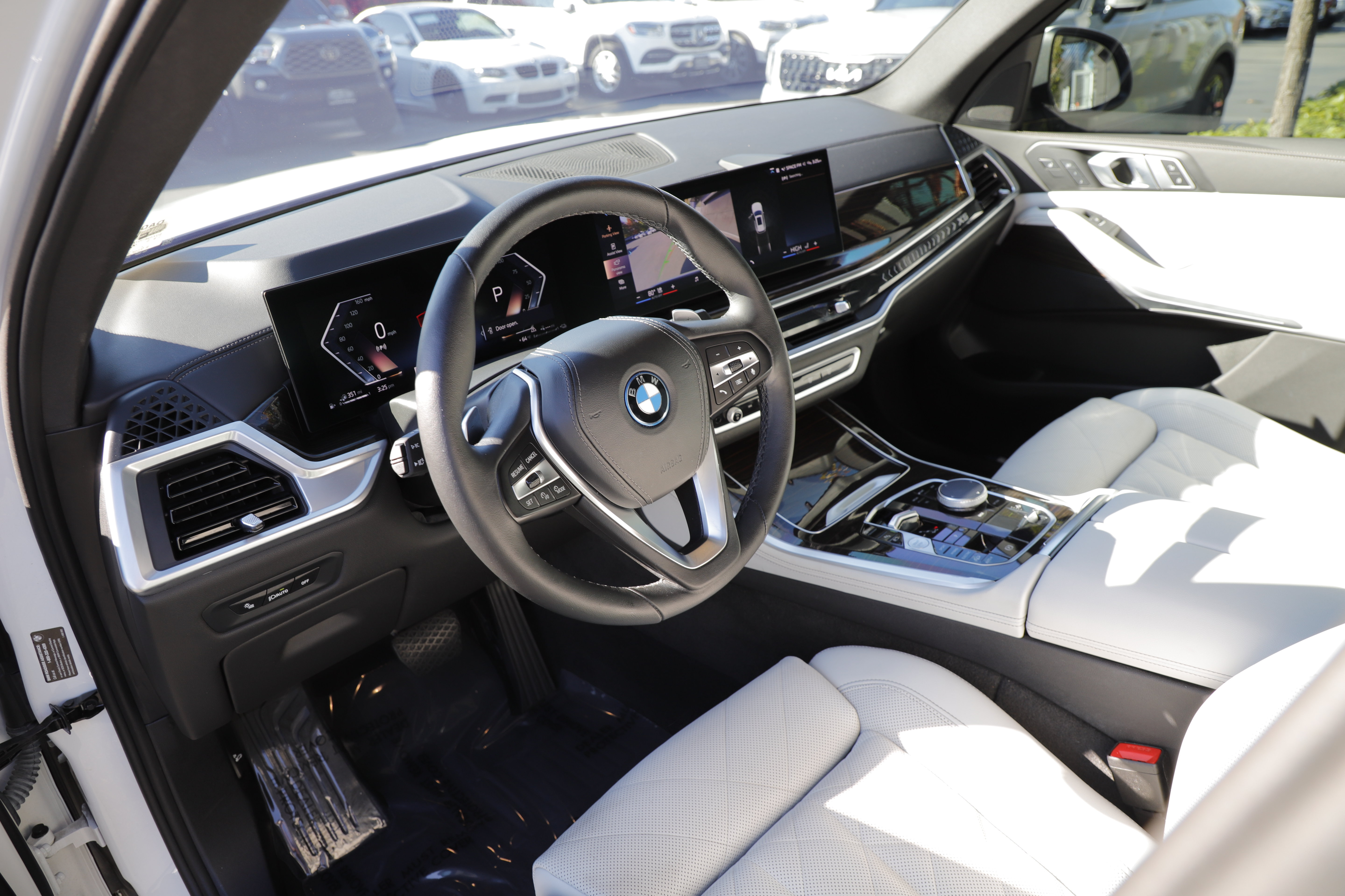 Used 2024 BMW X5 xDrive50e w/ Climate Comfort Package AWD/4WD image 16