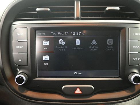 Used 2023 Kia Soul LX image 15