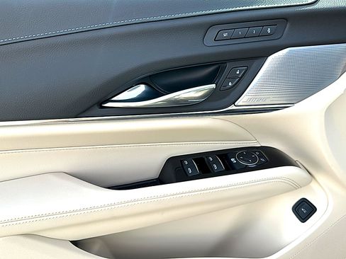 New 2025 Cadillac CT4 Premium Luxury image 13