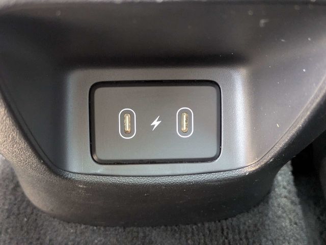 Used 2024 Hyundai Elantra SEL FWD image 13
