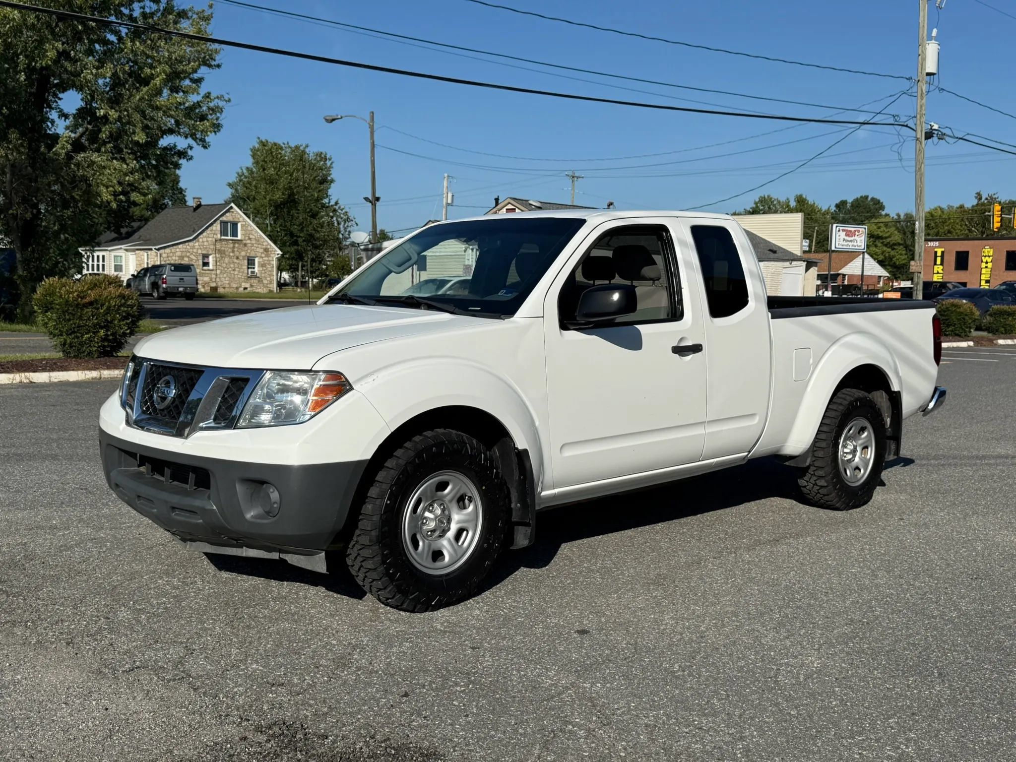 Used 2018 Nissan Frontier S w/ Work Truck Package RWD image 3