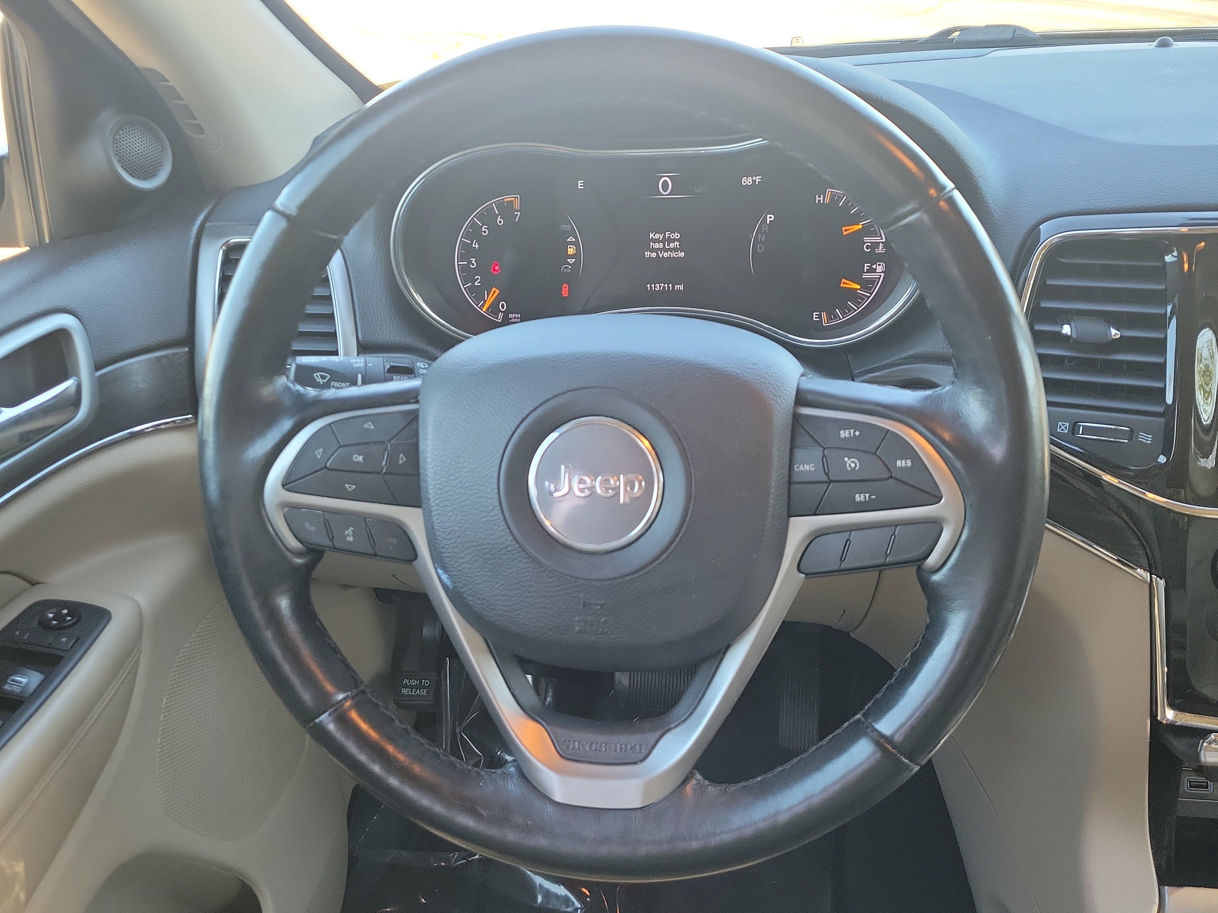 Used 2021 Jeep Grand Cherokee Limited AWD/4WD image 21