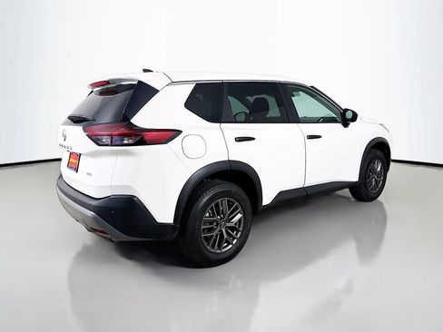Used 2023 Nissan Rogue S AWD/4WD image 8