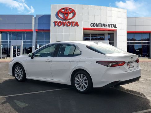 Certified 2021 Toyota Camry LE image 4