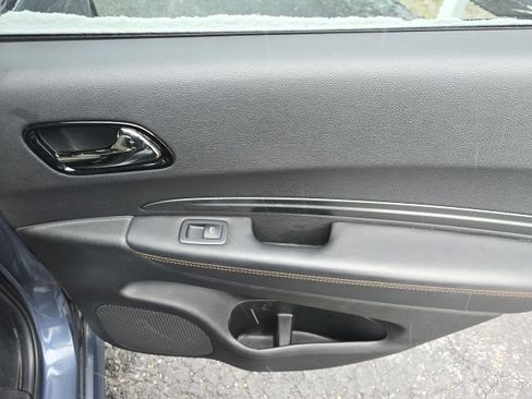 Used 2021 Dodge Durango R/T w/ Technology Group image 36