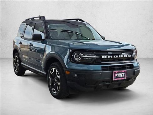 Certified 2023 Ford Bronco Sport Outer Banks w/ Tech Package AWD/4WD image 3