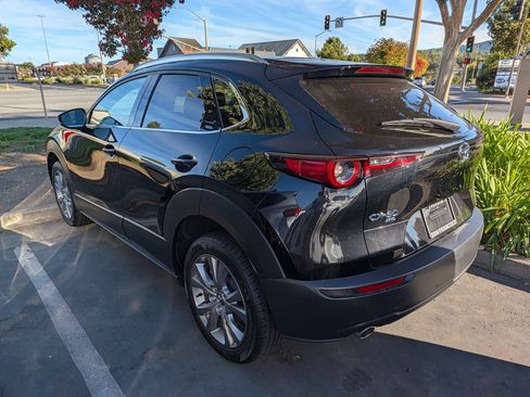 Used 2022 MAZDA CX-30 AWD 2.5 S w/ Premium Package image 2