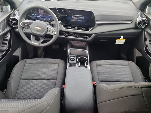 New 2026 Chevrolet Equinox LT image 13